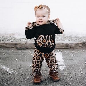 Leopard jogger set